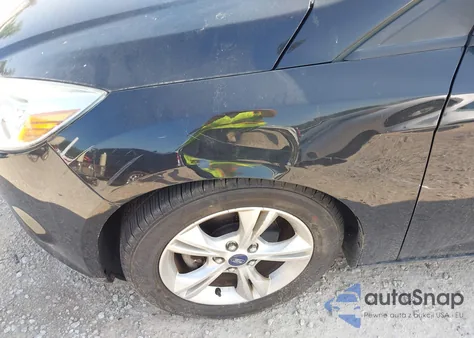 2014 Ford Focus Se z USA, uszkodzony, nr VIN 1FADP3F20EL217390